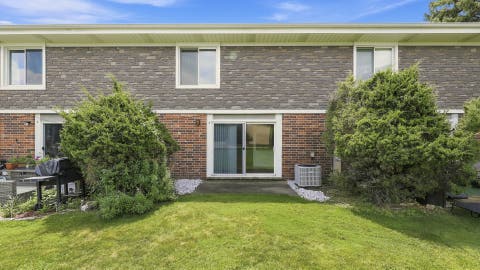 Tiny photo for 2 Cour Masson, Palos Hills, IL 60465 (MLS # 12694797)