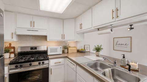 Tiny photo for 2 Cour Masson, Palos Hills, IL 60465 (MLS # 12694797)