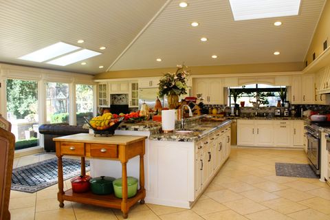 Tiny photo for 2290 Cedar Court, Northbrook, IL 60062 (MLS # 12505001)