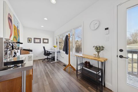 Tiny photo for 275 W North Avenue, Elmhurst, IL 60126 (MLS # 12591350)