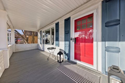 Tiny photo for 275 W North Avenue, Elmhurst, IL 60126 (MLS # 12591350)
