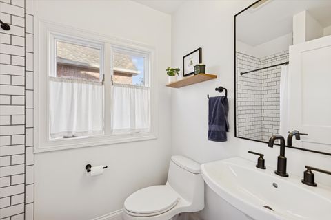 Tiny photo for 275 W North Avenue, Elmhurst, IL 60126 (MLS # 12591350)