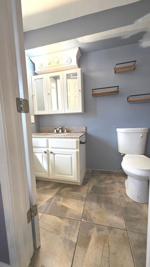 Tiny photo for 1992 Tall Oaks Drive #2B, Aurora, IL 60505 (MLS # 12611189)