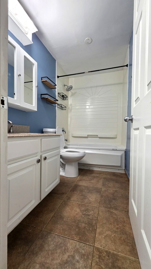 1992 Tall Oaks Drive 2B