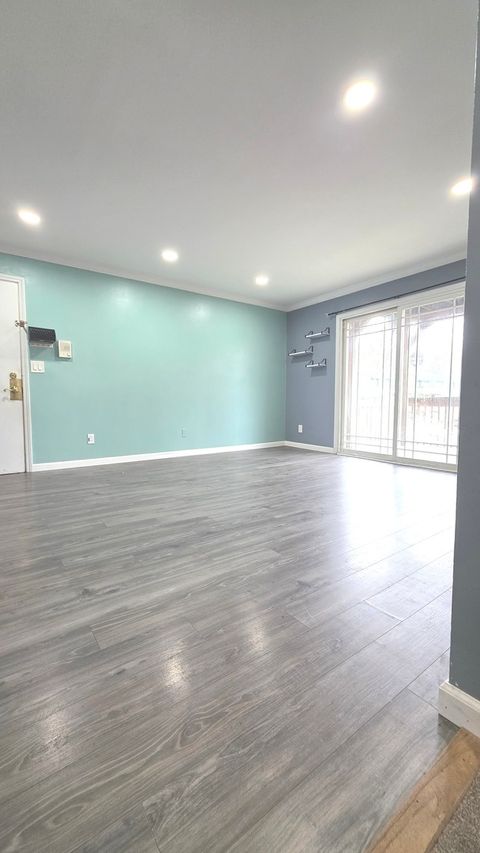 Tiny photo for 1992 Tall Oaks Drive #2B, Aurora, IL 60505 (MLS # 12611189)