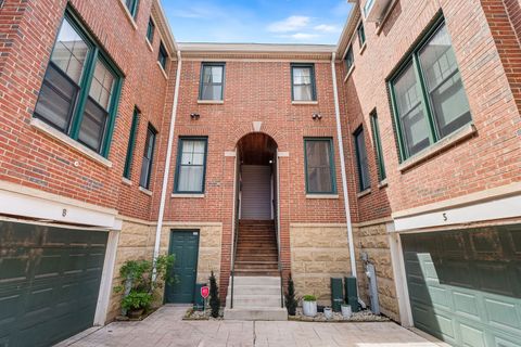 Photo of 2140 N Winchester Avenue #6, Chicago, IL 60614 (MLS # 12632994)
