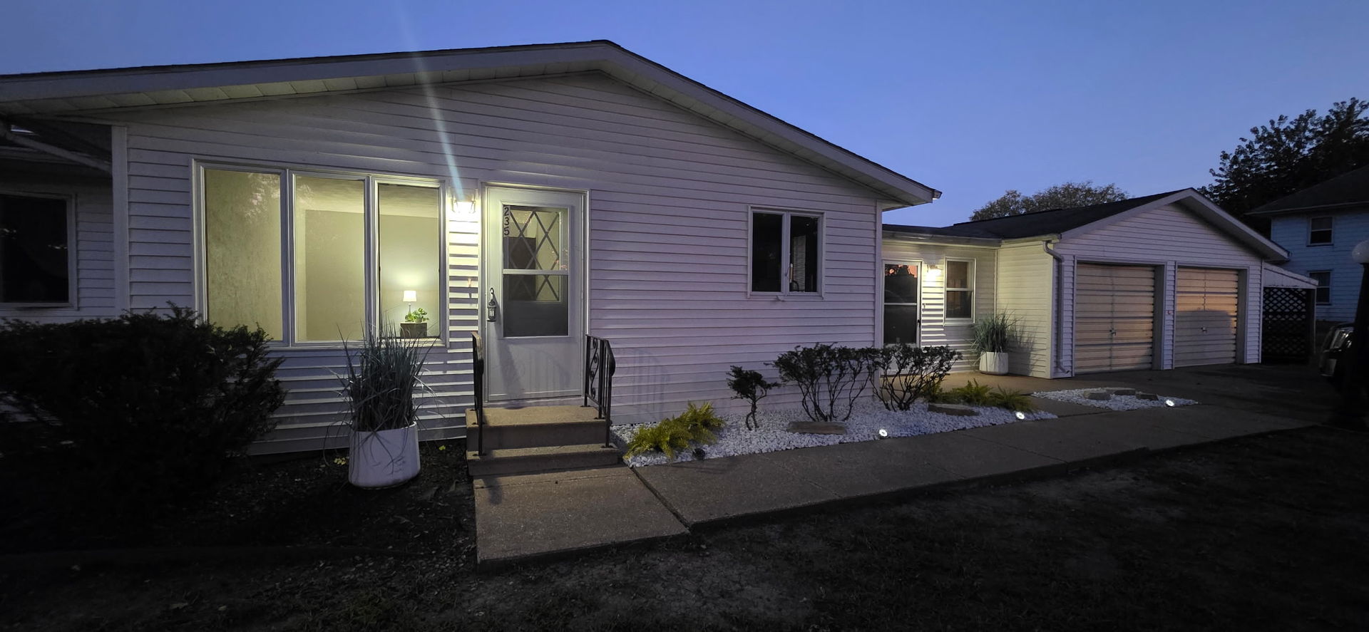 235 SE 3rd Street