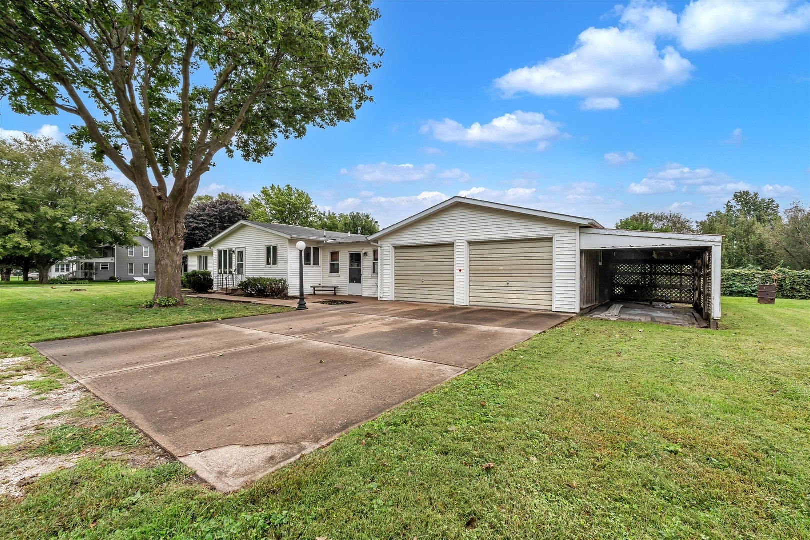 235 SE 3rd Street