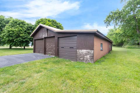 Tiny photo for 11N025 Burlington Road, Hampshire, IL 60140 (MLS # 12690274)