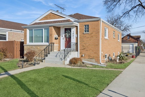 Photo of 1941 S 25th Avenue, Broadview, IL 60155 (MLS # 12755363)