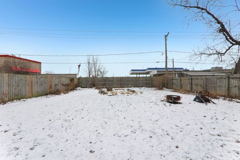 Tiny photo for 262 S WESTON Avenue, Elgin, IL 60123 (MLS # 12551913)