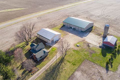 Tiny photo for 17093 Somonauk Road, DeKalb, IL 60115 (MLS # 12626901)