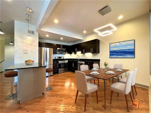 Tiny photo for 4358 S Prairie Avenue, Chicago, IL 60653 (MLS # 12524348)