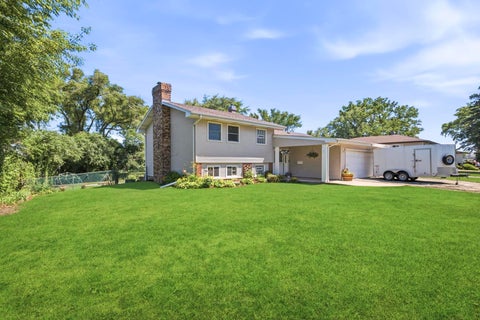 Photo of 790 Evergreen Lane, Hoffman Estates, IL 60169 (MLS # 12709473)