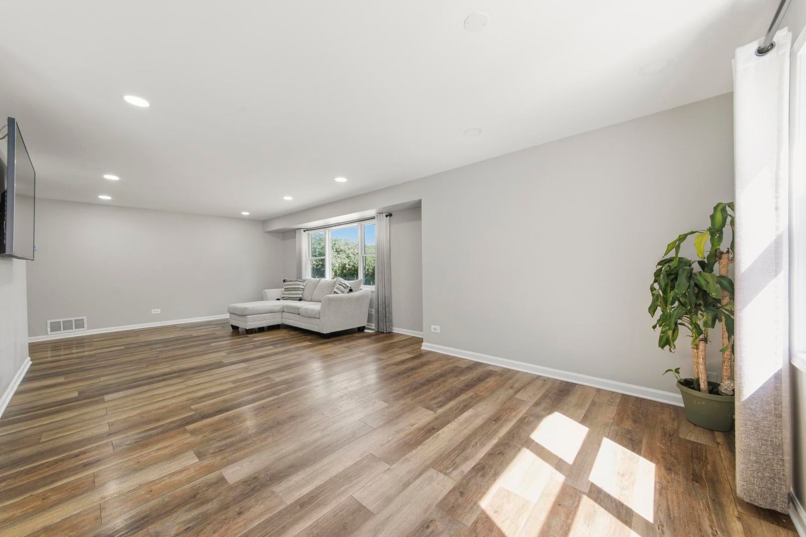 790 Evergreen Lane