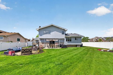 Tiny photo for 702 Longwood Court, Minooka, IL 60447 (MLS # 12629633)