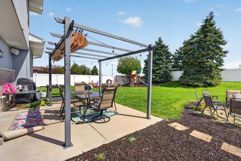 Tiny photo for 702 Longwood Court, Minooka, IL 60447 (MLS # 12629633)