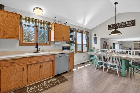 Tiny photo for 702 Longwood Court, Minooka, IL 60447 (MLS # 12629633)