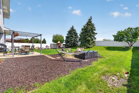 Tiny photo for 702 Longwood Court, Minooka, IL 60447 (MLS # 12629633)