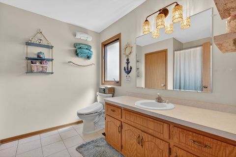 Tiny photo for 702 Longwood Court, Minooka, IL 60447 (MLS # 12629633)