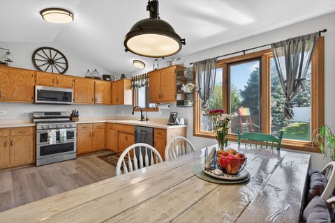 Tiny photo for 702 Longwood Court, Minooka, IL 60447 (MLS # 12629633)