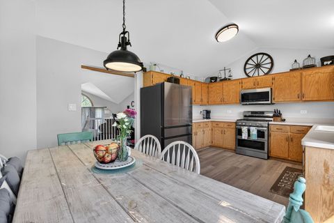 Tiny photo for 702 Longwood Court, Minooka, IL 60447 (MLS # 12629633)
