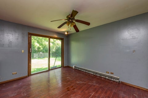 Tiny photo for 2337 N Sheridan Road, Waukegan, IL 60087 (MLS # 12746776)