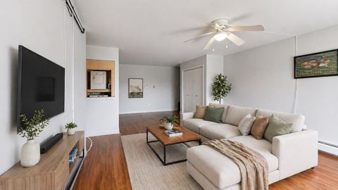 Tiny photo for 155 W Elk Trail #354, Carol Stream, IL 60188 (MLS # 12630228)