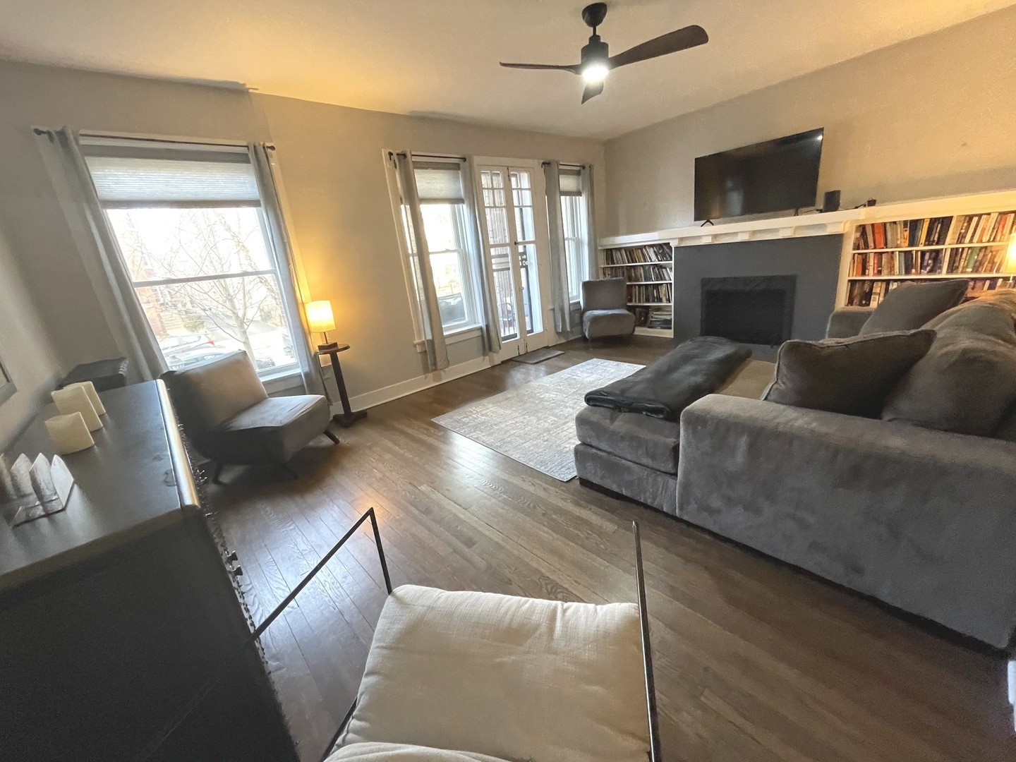 1057 W COLUMBIA Avenue 1E