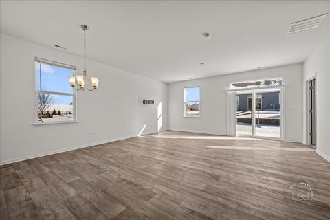 Tiny photo for 218 Sussex Court, North Aurora, IL 60542 (MLS # 12539415)