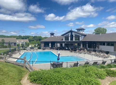 Tiny photo for 218 Sussex Court, North Aurora, IL 60542 (MLS # 12539415)