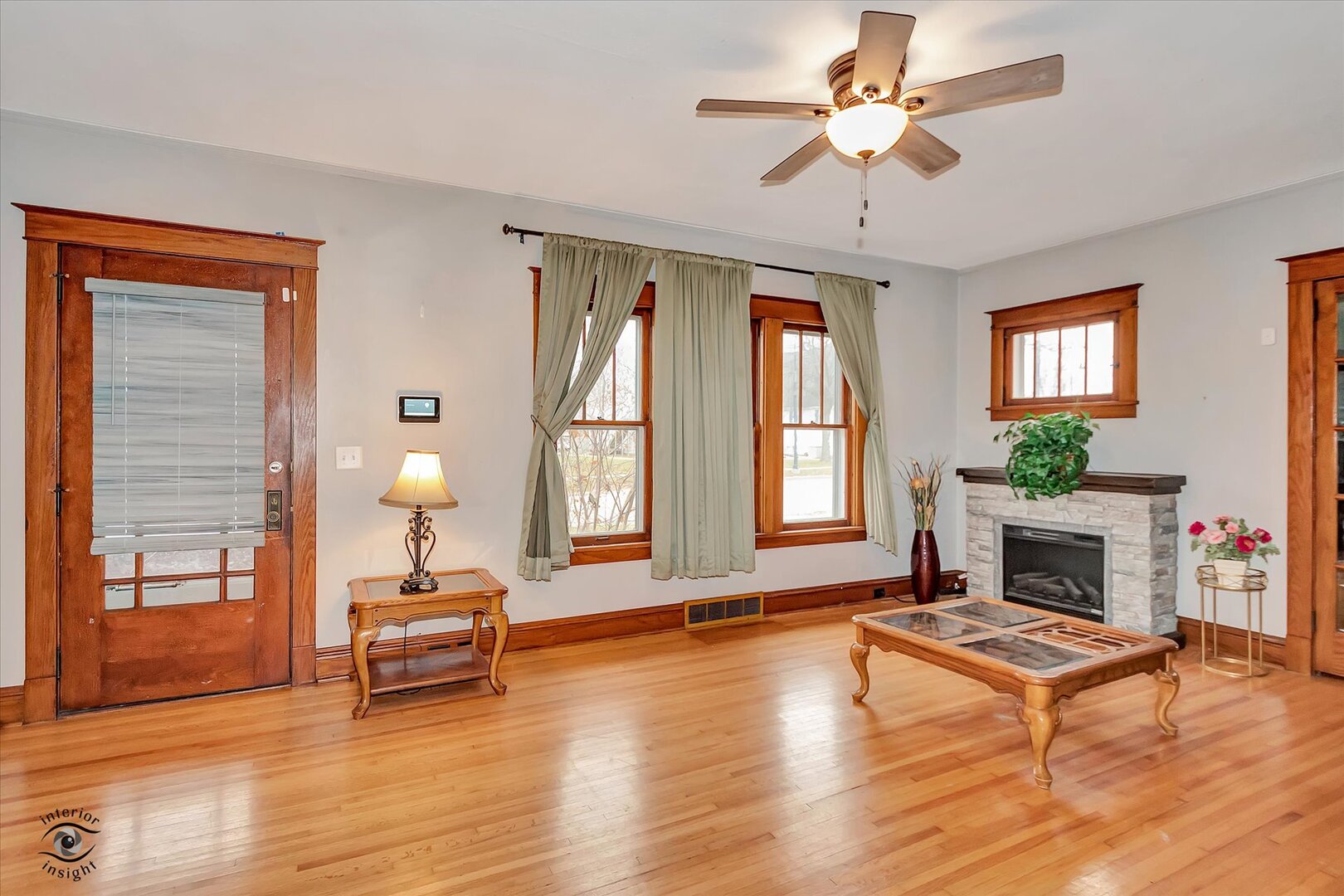 106 W Mississippi Avenue