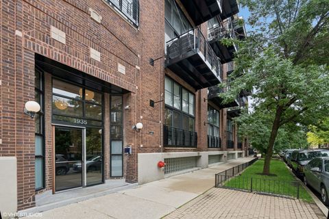 Tiny photo for 1935 N Fairfield Avenue #112, Chicago, IL 60647 (MLS # 12421200)