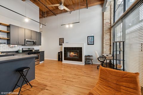 Tiny photo for 1935 N Fairfield Avenue #112, Chicago, IL 60647 (MLS # 12421200)