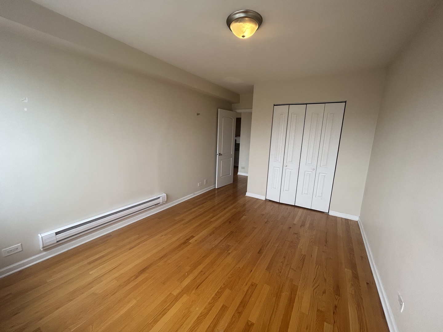 4180 N Marine Drive 307