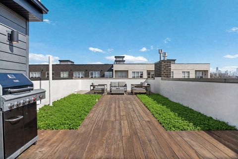 Tiny photo for 2438 N Western Avenue #3, Chicago, IL 60647 (MLS # 12632277)