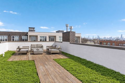 Tiny photo for 2438 N Western Avenue #3, Chicago, IL 60647 (MLS # 12632277)
