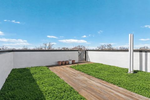 Tiny photo for 2438 N Western Avenue #3, Chicago, IL 60647 (MLS # 12632277)