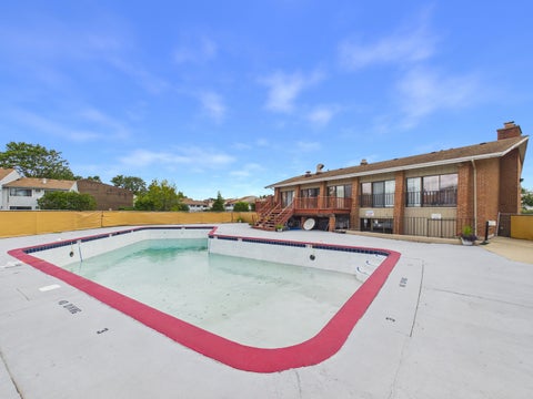 Tiny photo for 500 BAYSIDE Drive #6, Palatine, IL 60074 (MLS # 12767382)