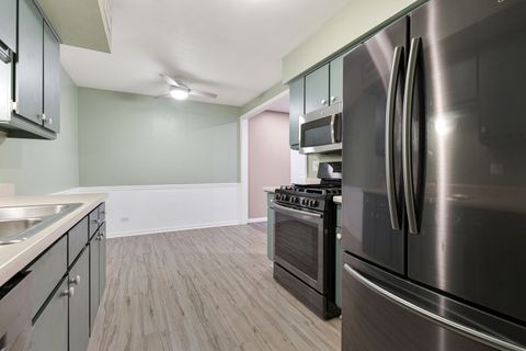 Tiny photo for 817 Wellington Avenue #817, Elk Grove Village, IL 60007 (MLS # 12516399)