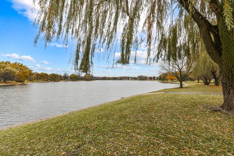 Tiny photo for 817 Wellington Avenue #817, Elk Grove Village, IL 60007 (MLS # 12516399)