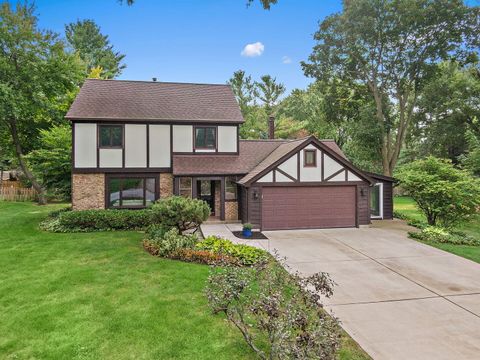 Tiny photo for 2916 Skyline Drive, Crystal Lake, IL 60012 (MLS # 12522105)