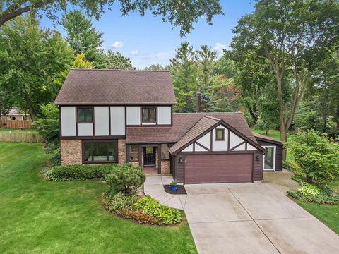 Tiny photo for 2916 Skyline Drive, Crystal Lake, IL 60012 (MLS # 12522105)