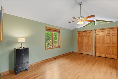 Tiny photo for 2916 Skyline Drive, Crystal Lake, IL 60012 (MLS # 12522105)