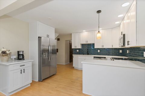 Tiny photo for 2916 Skyline Drive, Crystal Lake, IL 60012 (MLS # 12522105)