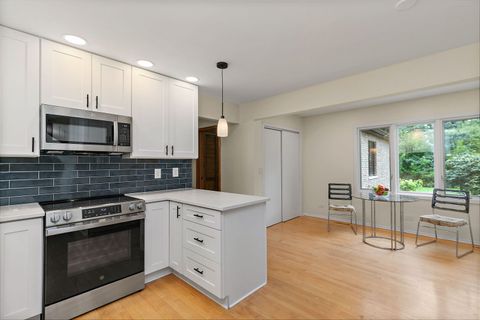 Tiny photo for 2916 Skyline Drive, Crystal Lake, IL 60012 (MLS # 12522105)