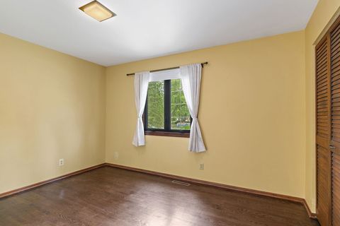 Tiny photo for 2916 Skyline Drive, Crystal Lake, IL 60012 (MLS # 12522105)