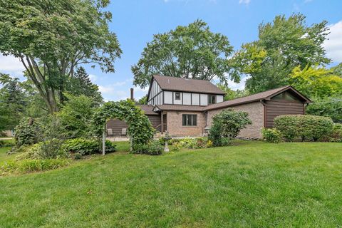 Tiny photo for 2916 Skyline Drive, Crystal Lake, IL 60012 (MLS # 12522105)