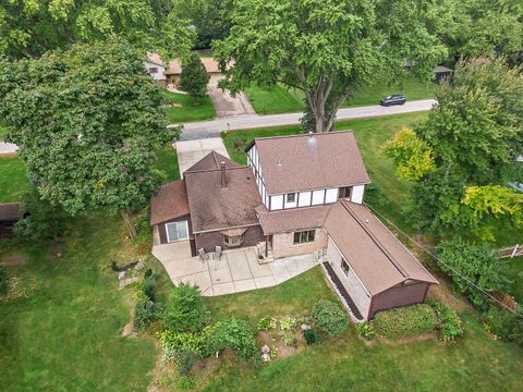 Tiny photo for 2916 Skyline Drive, Crystal Lake, IL 60012 (MLS # 12522105)