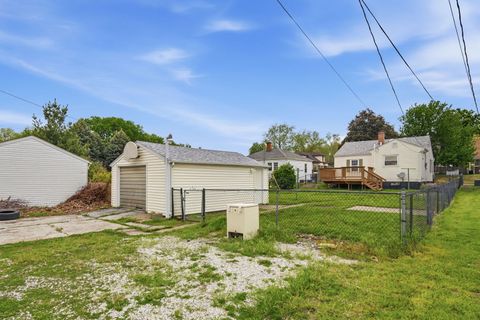 Tiny photo for 1729 Brown Street, Bettendorf, IA 52722 (MLS # 12638736)
